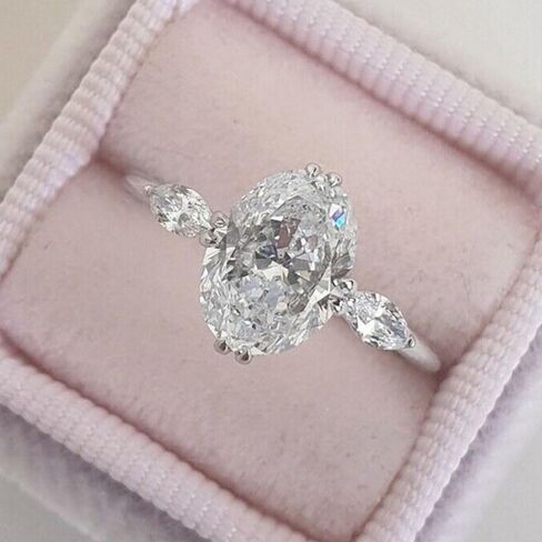 White Gold Plated Oval Cubic Zirconia Inlaid Elegant Engagement Rings Wedding Bridal Band Promise Rings Evening Parties Anniversary Valentine's Day Gifts Eternity Bands for Women in Saudi Arabia