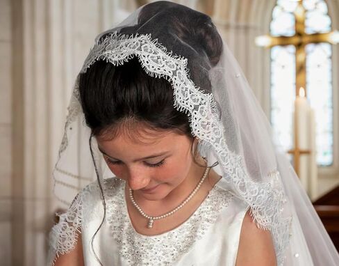 First Communion Veil with Lace Trim, White, 42x28 Inch, Flower Around Rim in Kuwait