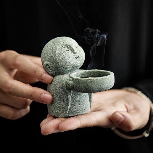 تمثال بوذا من الحجر الرملي وحامل مخروط البخور، تمثال جيزو صغير لديكور المنزل، حامل شموع صغيرة لبوذا زن راهب للمكتب أو الرف أو منضدة، هدية ديكور حجرية صغيرة بارتفاع 3.5 سم in Kuwait