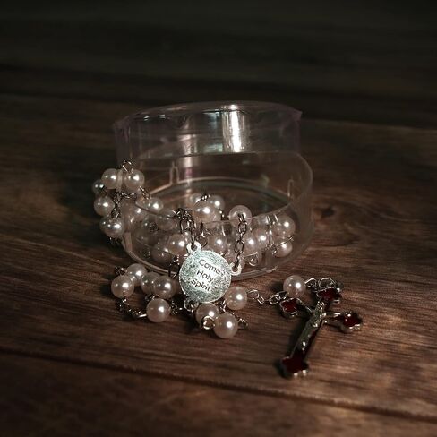 مسبحة تأكيد بيضاء من Needzo مع قطعة مركزية حمراء وصليب، هدايا كاثوليكية للفتيات والفتيان، تتضمن علبة أكريليك، صليب 1.25 بوصة in Kuwait