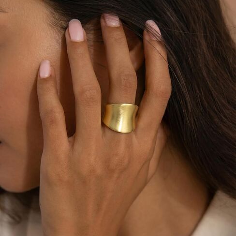 Chunky Rings for Women Gold Statement Rings Fashion Band Ring Cocktail Costume Jewelry Gift in Saudi Arabia