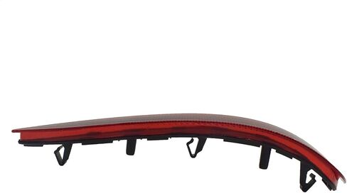 Rear Bumper Reflector Light For 2018 2019 2020 2021 2022 2023 Chevy Equinox LS L LT - CAPA Certified - Passenger Side - Rear Reflector Light Cover Replacement For 84306359 in Saudi Arabia