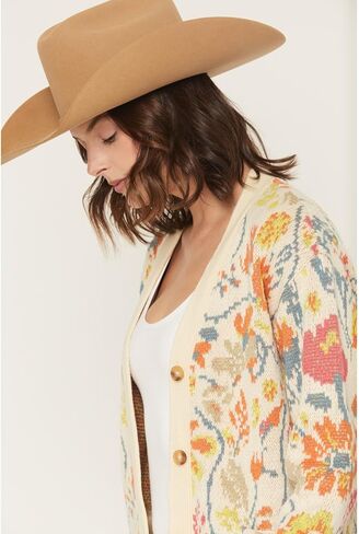 سترة نسائية مطرزة بالزهور بأزرار - CLFA25SW3-SND US Sand in Kuwait