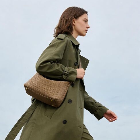 حقائب هوبو من جلد الغزال البني من SKYK للنساء، محفظة كتف عصرية تحت الإبط، حقيبة كروس هلالية منسوجة، حقيبة يد مترهل (كاكي) in Kuwait