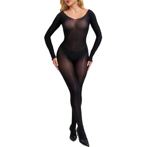 المرأة مثير النفط لامعة ارتداءها كامل الجسم جوارب الهذيان وتتسابق in Kuwait