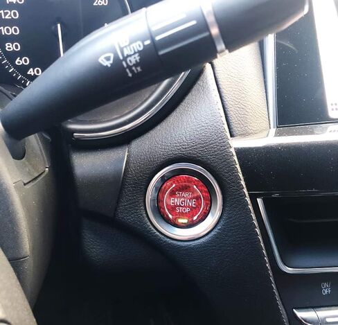 غطاء زر تشغيل/إيقاف تشغيل المحرك بدون مفتاح من ألياف الكربون الحقيقية باللون الأحمر من iJDMTOY متوافق مع كورفيت 2020-up C8 in Kuwait