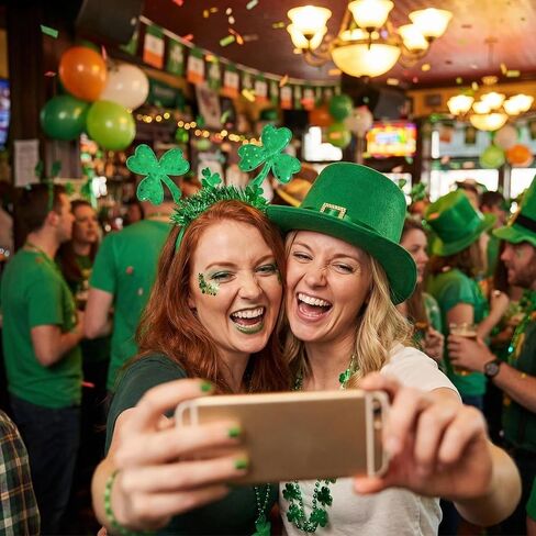 عصابات رأس إكسسوارات يوم القديس باتريك - عصابات شعر البرسيم الأخضر للنساء والرجال وإكسسوارات أزياء الحفلات in Kuwait