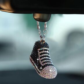 حذاء رياضي بلينغ سباركلي لتزيين السيارة، قلادة مرآة الرؤية الخلفية من الكريستال اللطيف، سحر مرآة الرؤية الخلفية الماسية، ملحقات الديكور الداخلي للسيارة المحظوظة (أحمر) in Kuwait