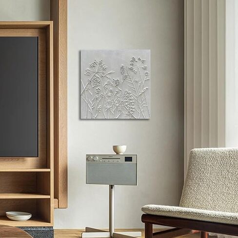 لوحة زيتية تجريدية مرسومة يدويًا من Diathou Art تتميز بأنماط زهور بيضاء بأسلوب بسيط حديث. مناسبة للاستخدام كقطعة فنية للأثاث أو كديكور للحوائط في المكتب. الحجم 24x24 بوصة in Kuwait