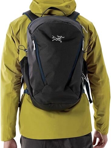 Arc'teryx Mantis 26 Backpack Unisex | Highly Versatile 26L Daypack | Black, One Size in Saudi Arabia
