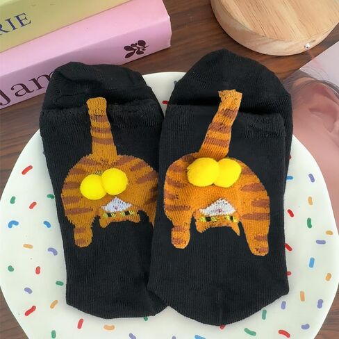 1pair 3D Cat Socks Women Cute Cotton Funny Animal Crew Socks Mid Tube Non Slip Loose Sock Fashion Gift in Saudi Arabia