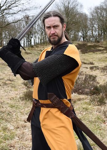 Battle-Merchant Medieval Surcoat Eckhart – 12th Century Cotton Knight Tabard for LARP, Reenactment & Cosplay in Saudi Arabia