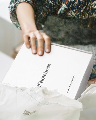 صناديق الشحن مقاس 11 × 8 × 2 بوصة: 25 علبة من الورق المقوى ذاتية الغلق للتغليف، صناديق شحن بيضاء للتغليف للشركات الصغيرة، صناديق بريد مموجة لأحذية الكتب وإرسال الهدايا in Kuwait