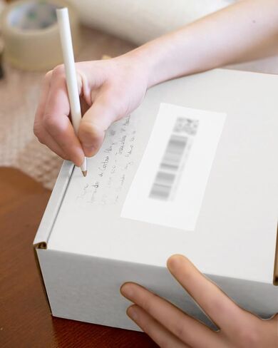 صناديق الشحن مقاس 11 × 8 × 2 بوصة: 25 علبة من الورق المقوى ذاتية الغلق للتغليف، صناديق شحن بيضاء للتغليف للشركات الصغيرة، صناديق بريد مموجة لأحذية الكتب وإرسال الهدايا in Kuwait