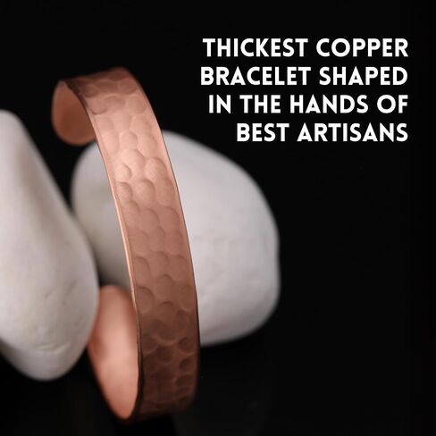 سوار من النحاس النقي مصنوع يدويًا للنساء والرجال - سوار نحاسي سميك لتخفيف الآلام وتخفيف التوتر - أساور نحاسية منحوتة قابلة للتعديل لتناسب العديد من أحجام المعصم - السُمك الأكثر مثالية، بسمك 2 مم، سهل التشكيل. in Kuwait