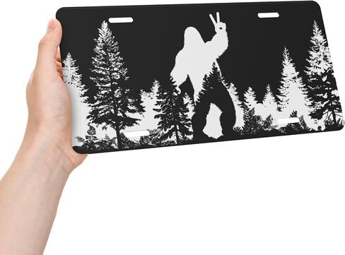 Bigfoot Mountain Black لوحة ترخيص أمامية للنساء والرجال لوحات ترخيص سيارة مضحكة مع 4 فتحات من الألومنيوم المعدني الجديد غطاء علامة الغرور مقاوم للصدأ ملحقات ديكور السيارة الأمريكية 6 * 12 بوصة in Kuwait