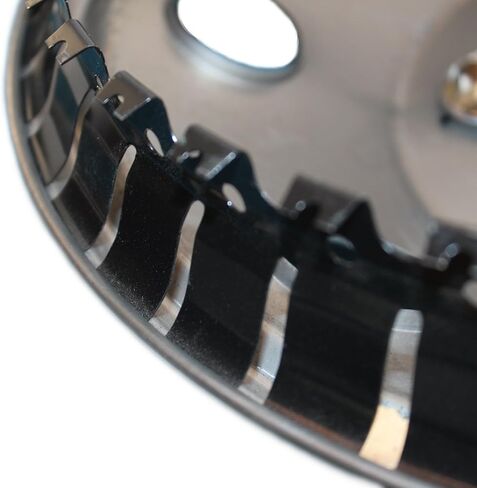 مجموعة IWC مكونة من 4 قطع مقاس 16 بوصة و8 عروة RV وغطاء محور عجلة من الفولاذ المقاوم للصدأ in Kuwait