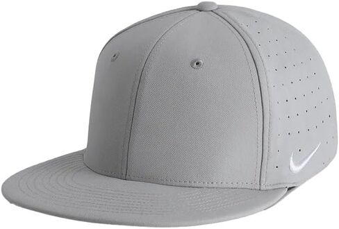 Nike Pro High Swoosh Flex Cap in Saudi Arabia