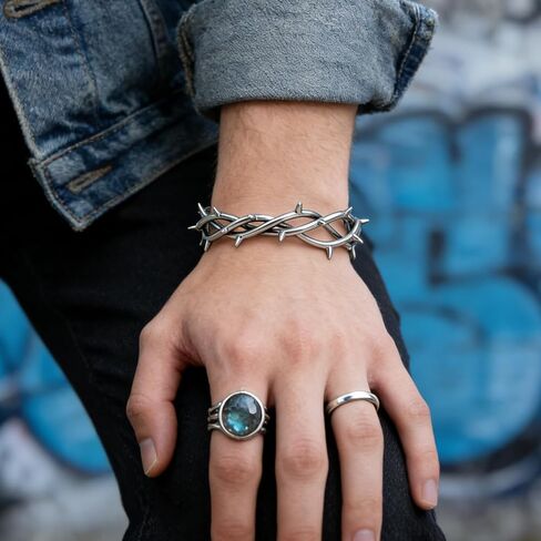 أساور الكفة الشريرة للرجال، سوار الكفة من الفولاذ المقاوم للصدأ القوطي - سوار ريترو قابل للتعديل، شوكة رائعة وأسلاك شائكة مجوهرات ملتوية باللون الفضي in Kuwait