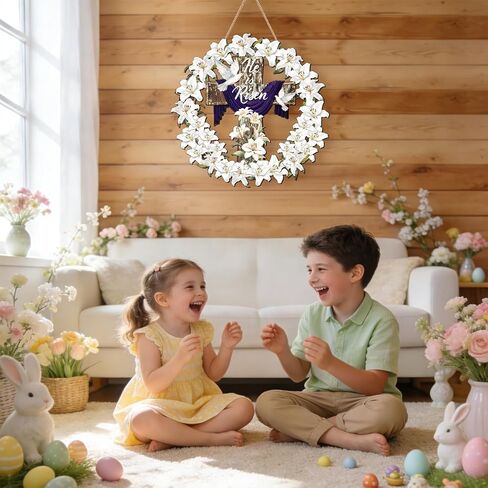 إنه إكليل باب مرتفع مع إكليل زنبق متقاطع لعيد الفصح علامة الباب الأمامي أكاليل عيد الفصح الدينية ديكور للكنيسة في الأسبوع المقدس للزينة المسيحية in Kuwait