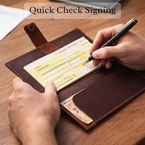 غطاء دفتر شيكات من الجلد البني للرجال والنساء، محفظة دفتر شيكات محببة بالكامل مع حامل أقلام، تناسب الشيكات الشخصية والمكررة، حافظة رفيعة لتنظيم الأموال، حامل دفتر شيكات جلدي متين مقاس 7 × 3.75 بوصة in Kuwait