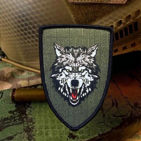 التكتيكية الذئب الطباعة التصحيح هوك العسكرية وحلقة المعنويات شارة ظهره القبعات ملصق مزخرف شارة بقع للملابس in Kuwait