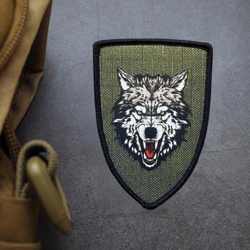 التكتيكية الذئب الطباعة التصحيح هوك العسكرية وحلقة المعنويات شارة ظهره القبعات ملصق مزخرف شارة بقع للملابس in Kuwait