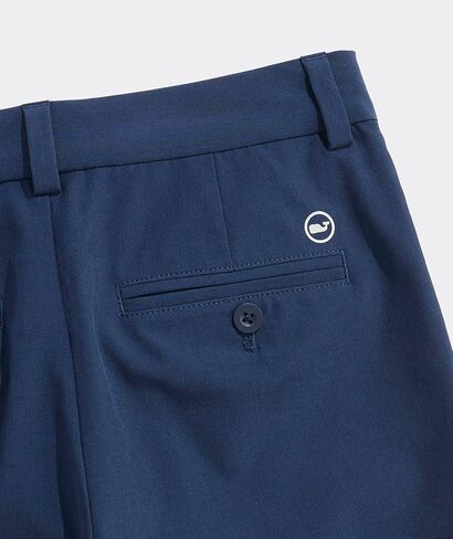 شورت أداء خفيف الوزن للأولاد من Vineyard Vines للأولاد in Kuwait