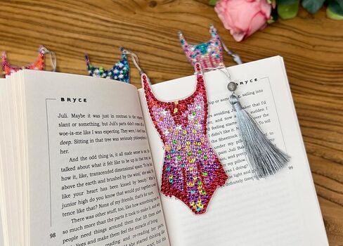 إشارات مرجعية للرسم الماسي للمغني، 4 قطع من ملابس الحفلات الموسيقية المستوحاة من الإشارة المرجعية الفنية الماسية، بدلة رقص لامعة هدية موسيقية للمعجبين in Kuwait