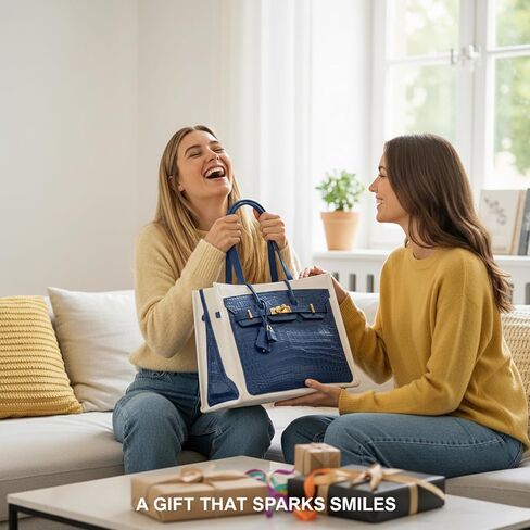 حقيبة قماش أنيقة مع طباعة مستوحاة من الفخامة - حقيبة هدايا مرحة للنساء، هدية أنيقة للعطلات، قابلة للطي للاستخدام اليومي in Kuwait