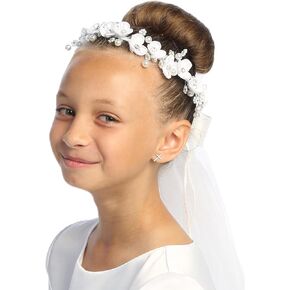 حجاب المناولة الأولى للفتيات من SWEA Pea & Lilli - غطاء رأس للمناولة الأولى باللون الأبيض مع مشط وزهور in Kuwait