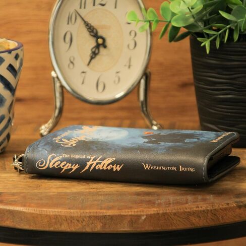 محفظة معصم من Things2Die4 باللون الأسود The Legend of Sleepy Hollow Book - حامل لبطاقة الهوية المخيف، قفل سريع، حقيبة للعملات المعدنية بسحاب، 4 فتحات للبطاقات، وجيوب للفواتير - مثالية لمحبي القوطية والرعب in Saudi Arabia