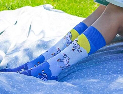 جورب الباندا المهيب وحيد القرن الطائر في السحاب من (متوسط ​​للبالغين) in Kuwait