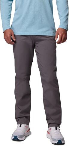 Columbia Men's ROC Chino Pant in Saudi Arabia