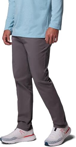 Columbia Men's ROC Chino Pant in Saudi Arabia