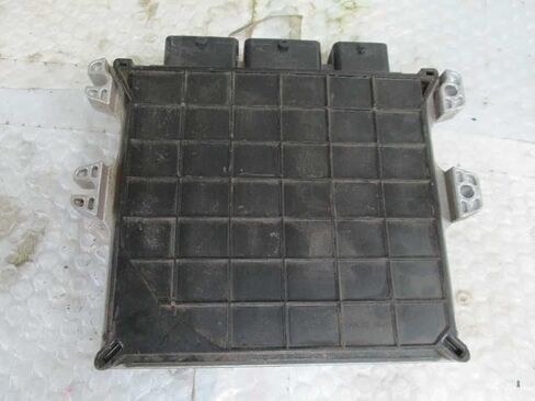 Engine ECM Electronic Control Module 16-17 Infiniti QX80 NEC028-008 NEC028008 in Saudi Arabia