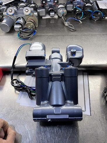 طقم الختم!! وحدة إمالة SHOWA TRIM YAMAHA F115 F150 F200 68V-43800-04-00 64E-43822. FSM026 63P-43800-02-8D، 63P-43800-03-00، 63P-43800-03-00، 63P-43800-06-00، 63P-43800-07-00، 64E-43800-05-00، in Kuwait