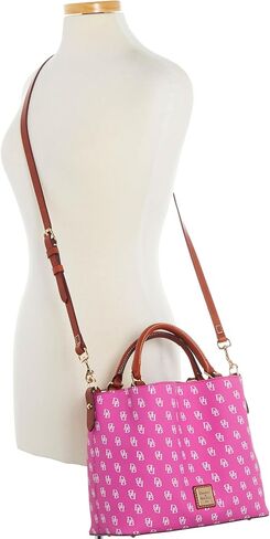 حقيبة غريتا برينا الصغيرة للنساء من Dooney & Bourke مصنوعة من القطن المطلي، مع حزام كتف قابل للتعديل in Kuwait