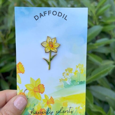 Yellow Daffodil Hard Enamel Pin - Handcrafted Spring Flower Brooch for Gardeners & Flower Lovers in Saudi Arabia