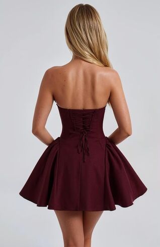 Satin Homecoming Dresses with Scarf for Teens 2025 Strapless Corset Puffy Short Prom Cocktail Dresses LIN018 in Saudi Arabia