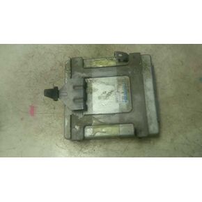 وحدة التحكم الإلكترونية للمحرك ECM تناسب 96 متوافقة مع Mazda 626 FSB8 18 881D FSB818881D in Kuwait