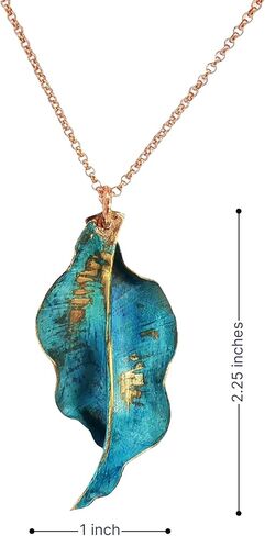 قلادة مصنوعة يدويًا من أوراق النحاس، لون أزرق مخضر، تصميم معدني ريفي، سلسلة رولو من النحاس الصلب in Kuwait