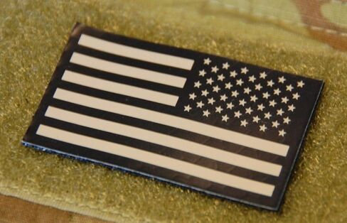 عكسي صغير 1 بوصة × 2 بوصة رقعة علم الولايات المتحدة تان/أسود NSWDG Cag NSW DEVGRU Delta الأشعة تحت الحمراء in Kuwait