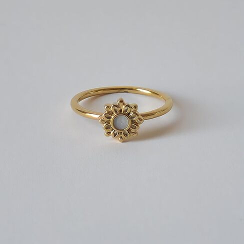 18K Gold Sunflower Ring for Women – Dainty Minimalist Henna Floral Band, Delicate Gold Flower Ring in Saudi Arabia