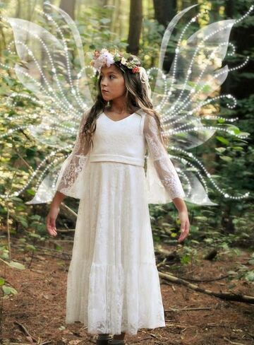 White Lace Flower Girl Dress with Long Sleeves, Floor Length, V-Neck, Formal Wedding Party Dress for Girls in Saudi Arabia