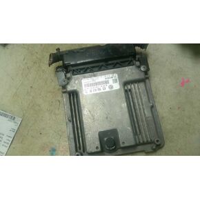 وحدة التحكم في المحرك ECM 2.0L تناسب 12 متوافقة مع Passat 03L 906 012 BP 03L906012BP in Kuwait