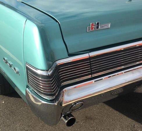 Hurst 1361000 Shifter Emblem in Saudi Arabia