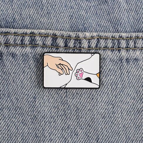Cute Paw Cat Lover Enamel Pin, Cute Kitten Pin Brooch For Cat Mom Dad Pet Owner, Funny Animal Paw Brooch Badge, Pet Lover Lapel Badges, Human Animal Connection Gift, Aesthetic Kitten Minimalist Jewelry Accessories in Saudi Arabia