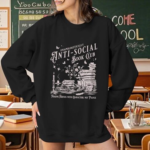 سويت شيرت نسائي من Anti Social Book Club، سويت شيرت مطبوع عليه كتاب المعلم، كنزة صوفية مضحكة كبيرة الحجم in Kuwait