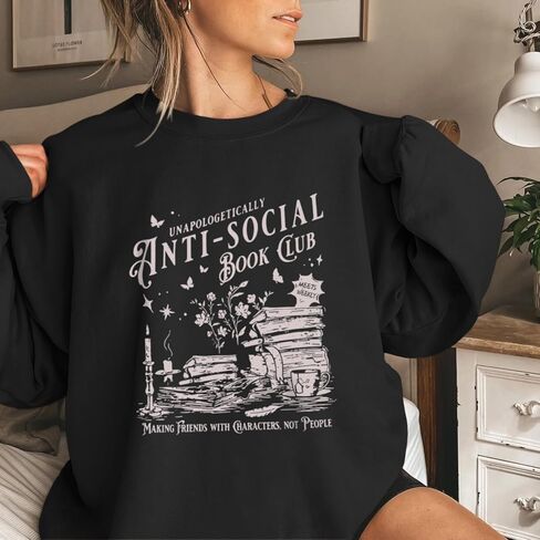 سويت شيرت نسائي من Anti Social Book Club، سويت شيرت مطبوع عليه كتاب المعلم، كنزة صوفية مضحكة كبيرة الحجم in Kuwait